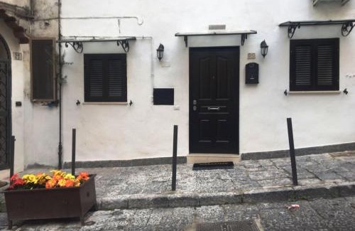 Mergellina Apartment | Family-Friendly Retreat at Casa Vacanze Sannazzaro Flat