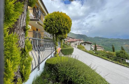 Voiandes Apartment | Discover Casa Vacanze Sole: Oceanfront Oasis with Spa