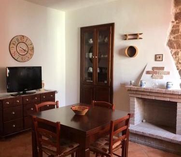 Bindua Apartment | Family-Friendly Stay at CASA VACANZE "SU PORTALE" - 10/10 Rated