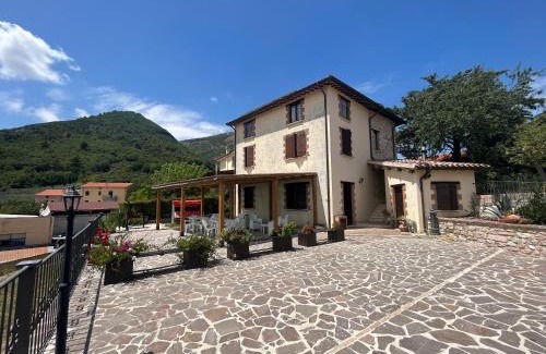 Roselli Apartment | Eco-Friendly Retreat at Casa Vacanze Vecchio Frantoio