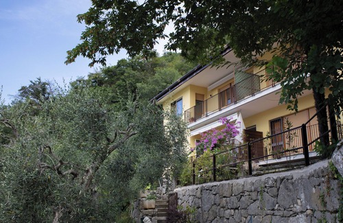 Malcesine House | Family-Friendly Retreat at Casa Val di Sogno