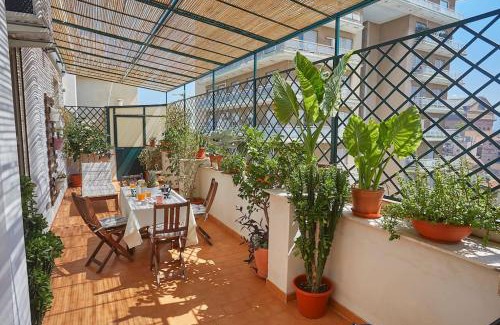 Ruggero Settimo Apartment | Unforgettable Stay at Casa Vale e Giù with Ocean Views