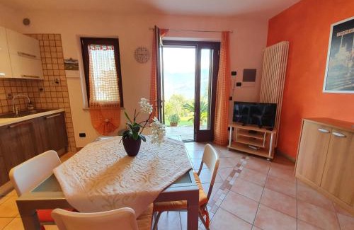 Magugnago Apartment | Oceanfront Casa Valenti: Guest Rated 8.9/10 for Families