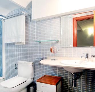 Dreta de l'Eixample Apartment | Experience Casa Valeta: 4-Star Stay, Pet & Child Friendly