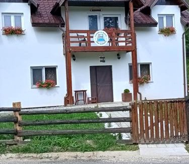 Vama Buzaului House | Child-Friendly Retreat at Casa Vanatorului Buzaiel, 10/10 Rated