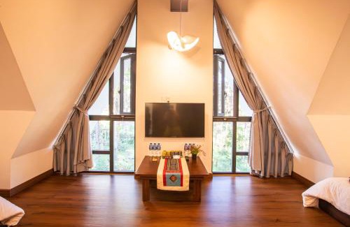 Kon Plong Hotel | Family-Friendly Stay at Casa Vanilla Mang Den, Rated 9.6/10