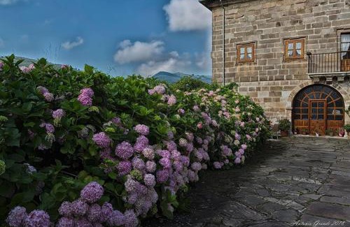 Viernoles House | Pet-Friendly Casa Velarde with Ocean View & Hot Tub