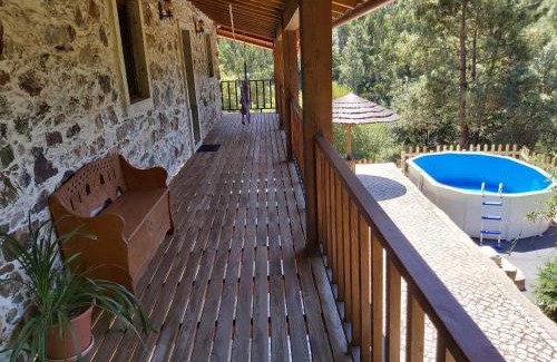Aguda House | Exquisite Stay at Casa Velha with Oceanfront Pool Access