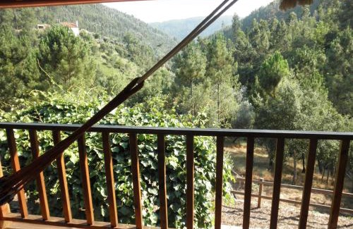 Aguda House | Exquisite Stay at Casa Velha with Oceanfront Pool Access
