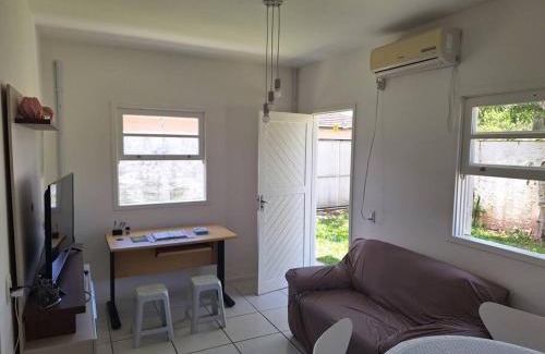 Rio Vermelho Sul House | Pet-Friendly Casa Verão: Oceanfront Retreat in Floripa
