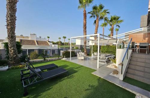 Algorfa House | Relaxing Retreat at Casa Veran with Pool and Spa