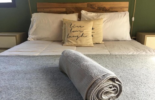 Godoy Cruz House | Inviting Casa Verde 3 with Pool - Guest Rated 9/10