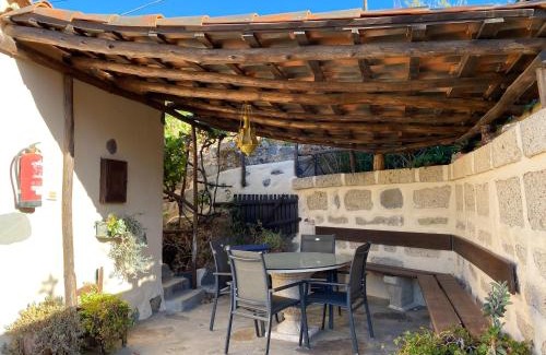 El Jaral House | Relax at Casa Verde: Oceanfront Oasis with Pool & Hot Tub