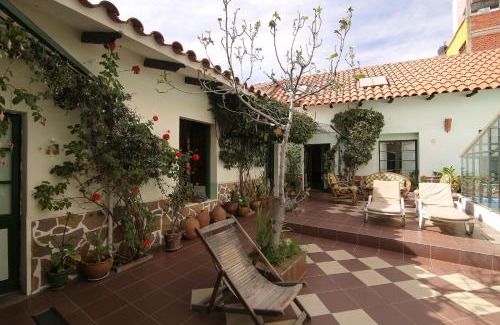 Sucre Bed & Breakfast | Family-Friendly Casa Verde B&B with Pool & Kitchen Access