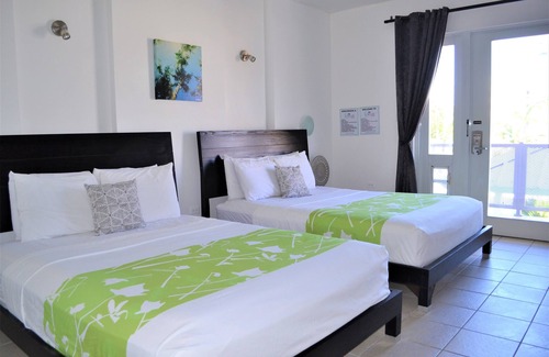 Puntas Hotel | Inviting Casa Verde Hotel: Ocean View & Spa Amenities Await