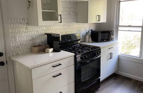 Aurora House | Family-Friendly Casa Verde: Close to Downtown Aurora