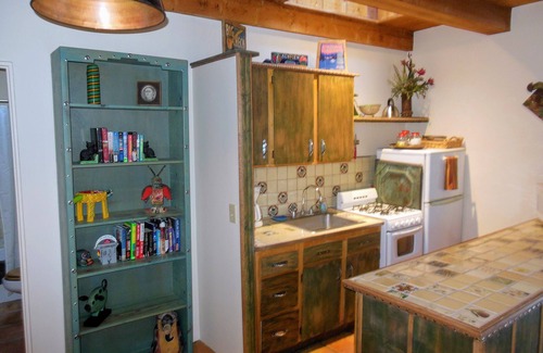 Taos Cottage | Casa Verde: Guest Rated 10/10 with Pool, Spa & Family Amenities