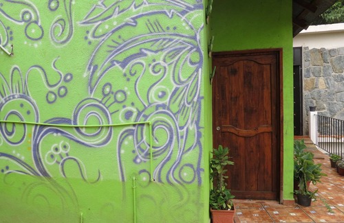 Xilitla Hotel | Discover Casa Verde Xilitla: Family-Friendly Getaway