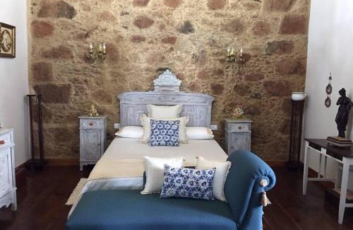 Teror House | Family-Friendly Retreat at Casa Verodes - Rated 9/10!
