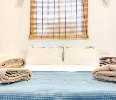 Las Galletas Apartment | Cozy Casa Veronica: Pet-Friendly 1 Bedroom Getaway