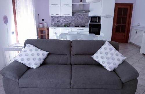 Fondi Apartment | Top-Rated Casa Via degli Etruschi: Pet and Child Friendly Stay