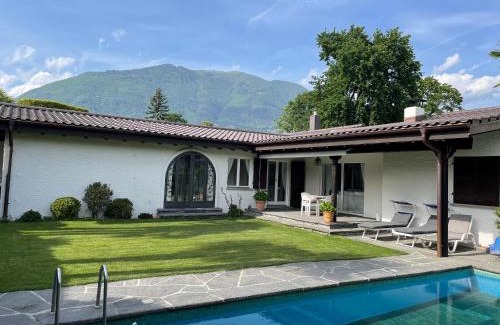 Ascona House | Oceanfront Family Retreat at Casa Via Saleggi 10