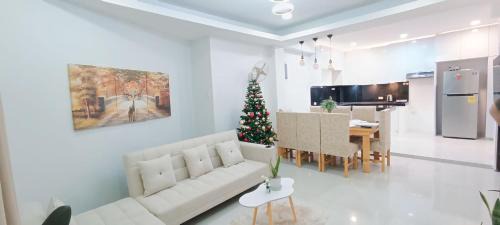 Cabuyao House | Casa Viana - Modern House with Netflix, FREE Parking
