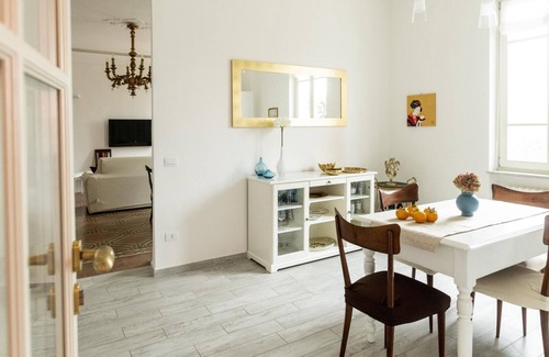 Serralunga d'Alba Apartment | Relax at Casa Viberti - Pet-Friendly with Spa & Breakfast