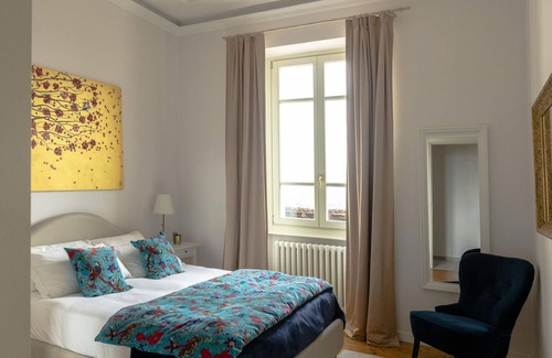 Serralunga d'Alba Apartment | Relax at Casa Viberti - Pet-Friendly with Spa & Breakfast