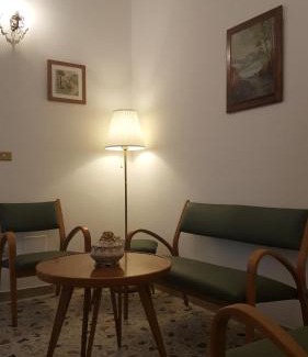 Grottammare Apartment | Beachside Apartment with Garden & Pet-Friendly Amenities