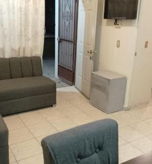 Gomez Palacio House | Casa Victoria