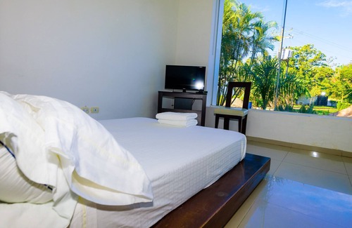 Santa Cruz House | Explore Casa Vida: Pool, Spa & Family-Friendly Comfort