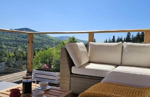 Lgota House | Casa Viento: Family-Friendly Retreat with 10/10 Review