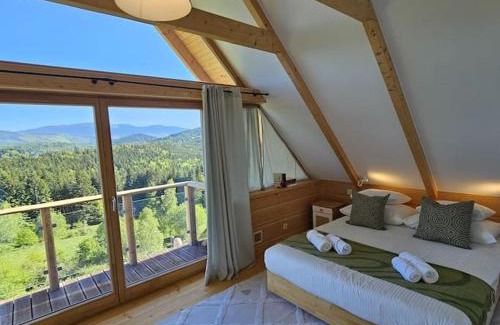 Lgota House | Casa Viento: Family-Friendly Retreat with 10/10 Review