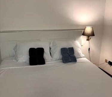 Vigevano Apartment | Casa Vigevanese: Pet-Friendly Retreat with Hot Tub Awaits