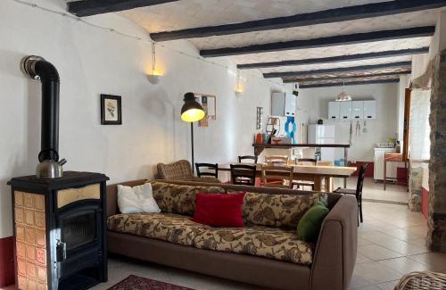 Bonzeto Villa | Relax at Casa Vigneto - Poolside Villa, Pet-Friendly Stay