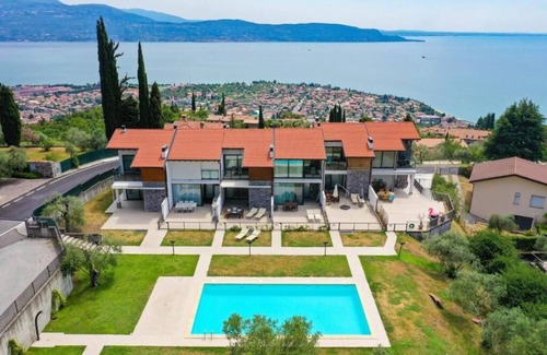 Toscolano Maderno House | Casa Vigole - Modern Home with Breathtaking Lake Views