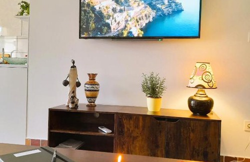 San Fulgencio House | Discover Casa Vikingo: Beachfront Retreat with Great Amenities