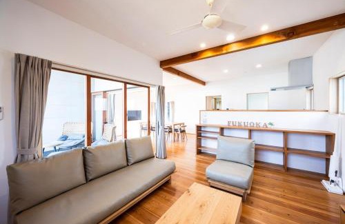 Dazaifu House | Casa Villa 連歌屋 Wooden detached house in Dazaifu