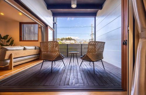 Dazaifu House | Casa Villa 連歌屋 Wooden detached house in Dazaifu