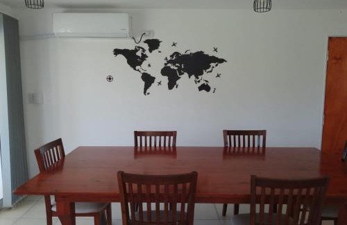 Villa Amancay House | Cozy Casa Villa Amancay: Oceanfront Stay with Pool & Pets