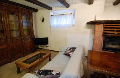 Riva del Garda Apartment | Pet-Friendly Casa Villa Kitty with Ocean View & Breakfast