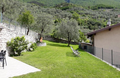 Assenza House | Inviting Casa Sommavilla: Pet & Child Friendly Retreat