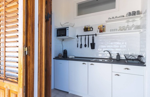 Salina Apartment | Seaside Bliss at Casa Villea: Top-Rated Apartment Oasis