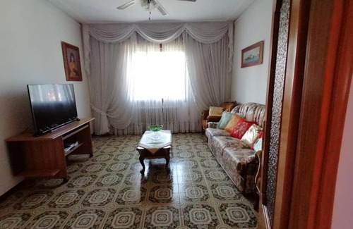 Ca' Savio House | Casa Vilma: Ocean View Retreat with Family-Friendly Perks