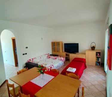 Palazzolo Apartment | Discover Casa Vinci: Pet-Friendly Haven with 9.3/10 Rating