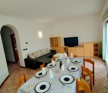 Palazzolo Apartment | Discover Casa Vinci: Pet-Friendly Haven with 9.3/10 Rating