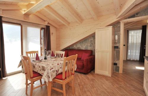 Isolaccia Apartment | Casa Viola: Guest Rated 9.1, Pet Friendly with Breakfast