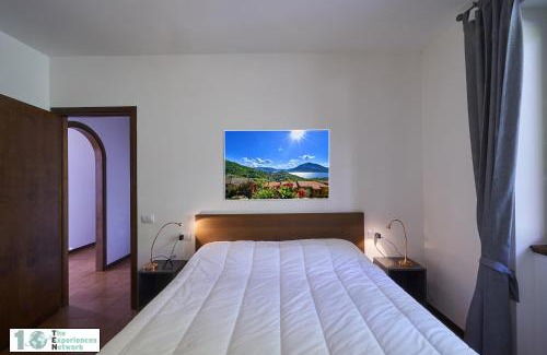 Perledo Apartment | Oceanfront Casa Violetta: Family-Friendly Retreat