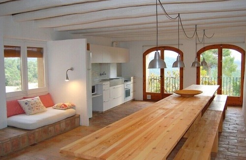 Navas Villa | CASA VISAL - Elegant Villa with Pool & Scenic Garden Oasis